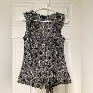Banana Republic Black and White Sleeveless Blouse